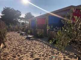 Les Gîtes de la Clere, hotel dengan parking di Le Grand Vieil