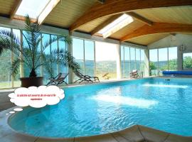 Chalet Relais du Temple, hotel with parking in Mornans