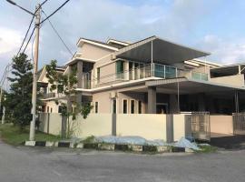 Family Homestay, holiday home in Taiping