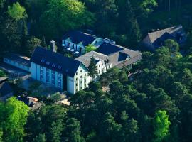 Seehotel Ecktannen, hótel í Waren