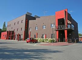 Hotel Altamira, hotel in Piotrków Trybunalski