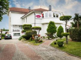 Dom Gościnny Marcela, hotel i Rewal