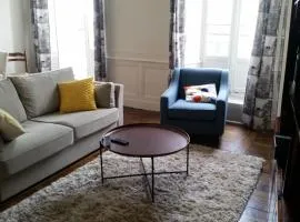 MAIRIE -APPT 75M2 -3 CHBRES Séparées