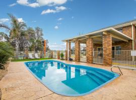 Hybiscus Waterfront Apartments, huoneisto kohteessa Lakes Entrance