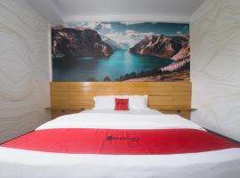 RedDoorz Plus Syariah @ Pentadio Gorontalo, ξενοδοχείο στο Γκοροντάλο