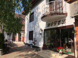 Karikas Hotel、ハイドゥソボスローのホテル