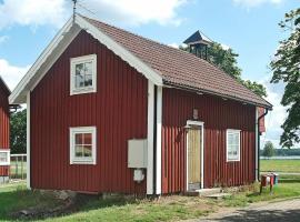 Two-Bedroom Holiday home in Lönashult 1, feriehus i Torne