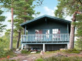 6 person holiday home in SERAL, hotel v mestu Hamkoll