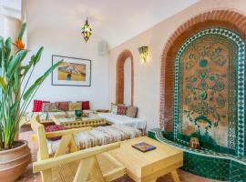 Riad Helen, hotel cerca de Cyber Park, Marrakech