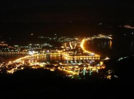 Apartamento en 1ª línea de la Playa de Covas - Viveiro (Lugo), hotel en Viveiro