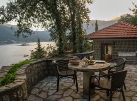 Villa & Apartments Perasto, proprietate de vacanță aproape de plajă din Perast