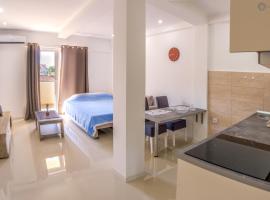 Apartmani Kankaras - Sea View, place to stay in Tivat