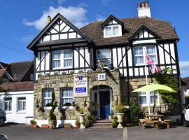 Gatwick Castle B&B, hotel near Horley Council Offices, Horley