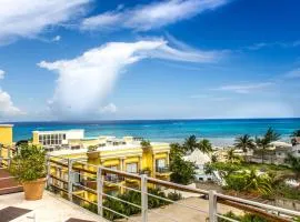 Magia Beachside Apartment by BVR