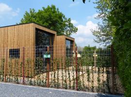 Trendy Tiny Houses Bovenweg, hotel i Rhenen