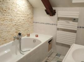 Duplex cozy, hotell i Montigny-lès-Metz