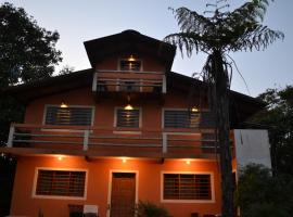 Cabaña El Salto, hotel con estacionamiento en Cuetzalan del Progreso