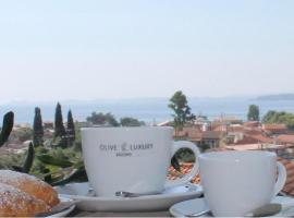 Olive Luxury Rooms, Hotel in Ýpsos