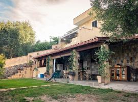B&B Casa dei Nonni: Scario'da bir otoparklı otel