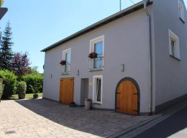 Ferienwohnungen Vulkaneifel, hotel u gradu 'Nickenich'