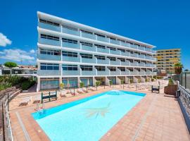 Apartamentos Strelitzias, hotelli Playa del Inglesissä