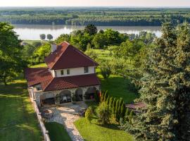 Danubio Residence, hotel in Aljmaš