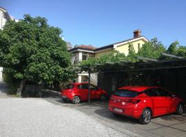 Guesthouse Leasol, hotel a Lucija