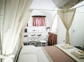 HOME 5 - Arco Antico