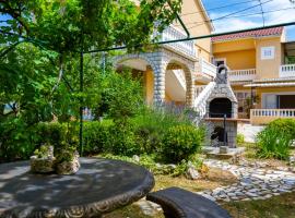 Apartman Haus Maja, hotel v destinaci Banjol