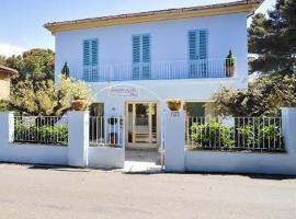 Guerrini Hotel, hotel em Castiglioncello