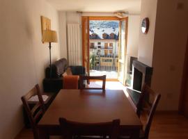 B14 - Edif Ribagorza 2º - Villmor, hotel in Benasque