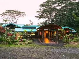 Hawaiian Sanctuary Eco Retreat Center