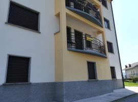 Appartamento Carrara, hôtel à Serina