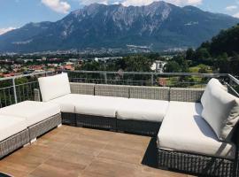 Alpen Panorama view Luxury House with green Garden, hotel in Buchs