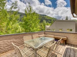 Manns Ranch A - 4 Bed 4 Bath Vacation home in East Vail, hotel with parking in Mid Vail