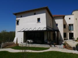 La Maison Forte, hotel con parcheggio a Millery