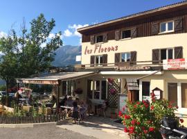 Hôtel les Flocons – hotel w mieście Le Sauze