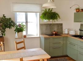 Into The Green Apartment, cheap hotel in Markt Nordheim