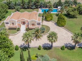 Leone Luxury Villas, hotel in Kalamaki