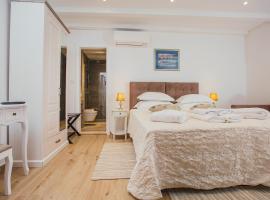 Boutique Room Kaliopi, Bed & Breakfast in Hvar