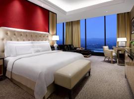 The Trans Luxury Hotel Bandung, hotel di Bandung