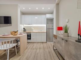 Stylish & Bright Apartment in the City Centre、ザキントスのホテル