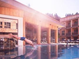 Tirol Lodge, accessible hotel in Ellmau