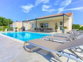 Holiday Home Elegant