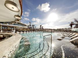 Hard Rock Hotel Tenerife, family hotel in Adeje