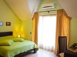 Rami House central double rooms