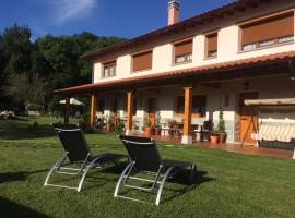 La Llastra de Garaña, pet-friendly hotel in Llanes