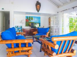 One Rythm-Beach Villa, Strandhaus in Silver Sands