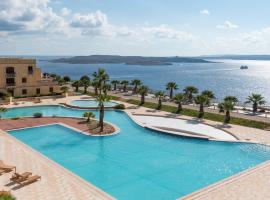 GetawayNpetto Private Duplex Maisonette with Jacuzzi Hot Tub, hotell i Mġarr