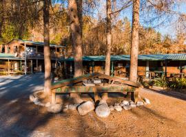 Maruia Motels and Flyfishing, casa de hóspedes em Maruia